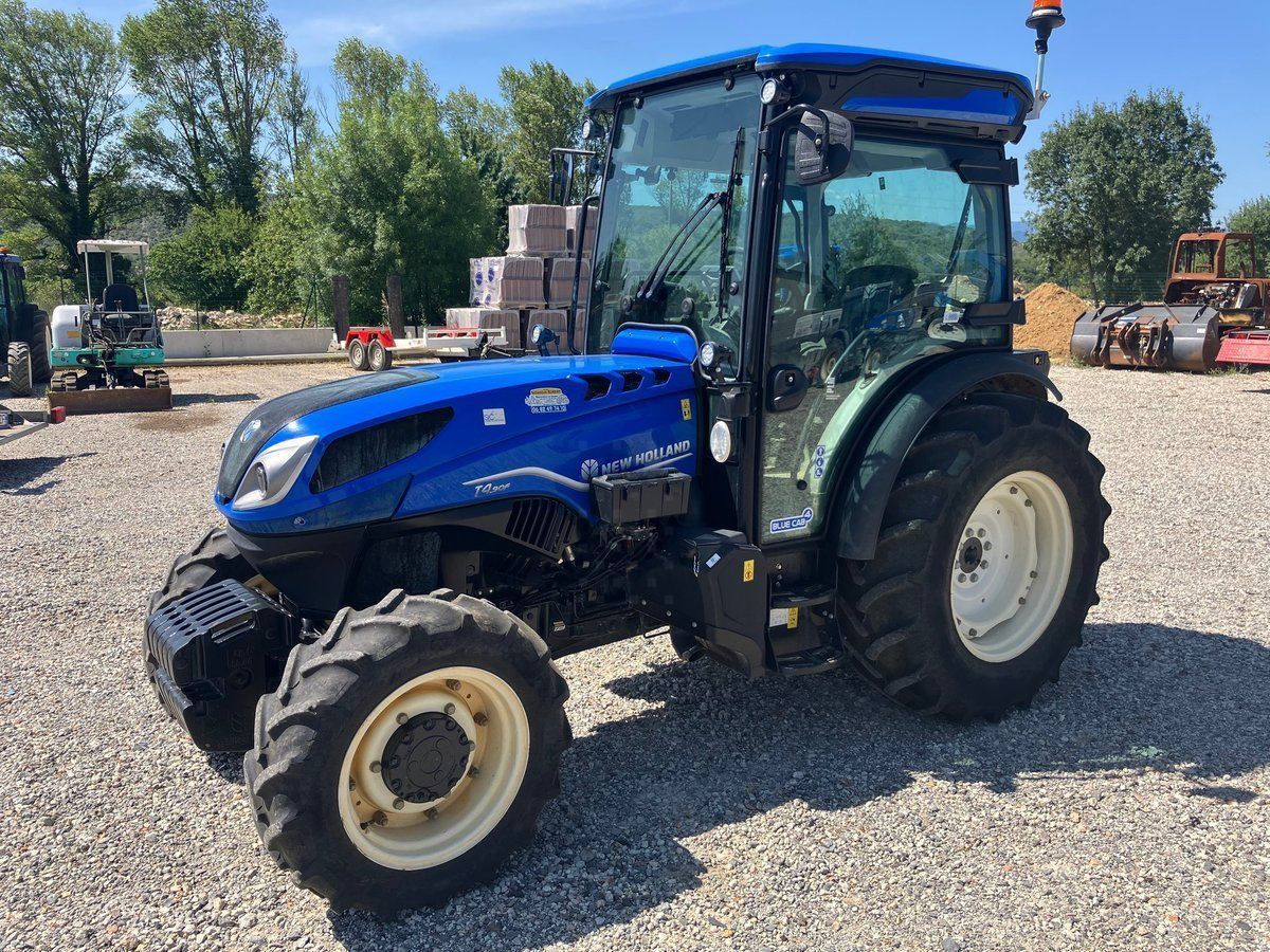 E-FARM: New Holland T4.90 F - Tractor - id LFENEMJ - Año: 2023 - Horas: 1045,Potencia del motor: 87,Francia