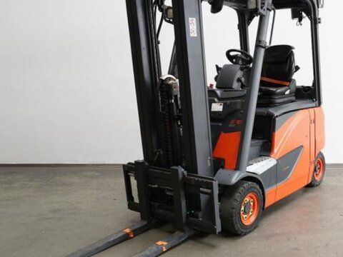 E-FARM: Linde e 16 ph evo 386-02 - Stivuitor - id XCTUWUI - 12.900 EUR - Anul: 2020 - Citeste ore: 7.805,Germania