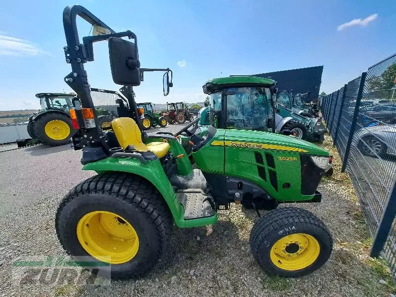 E-FARM: John Deere 3025e - Traktor - id 1TDN3ZT - 19 000 € - Rok produkcji: 2022 - Motogodziny: 5,Moc silnika: 25,Niemcy