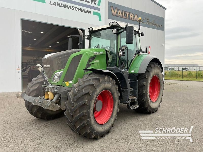 E-FARM: Fendt 828 Vario - Tractor - id 3LVQ7CK - €78,885 - Year of construction: 2019 - Engine hours: 7,633,Engine power (HP): 280,Germany