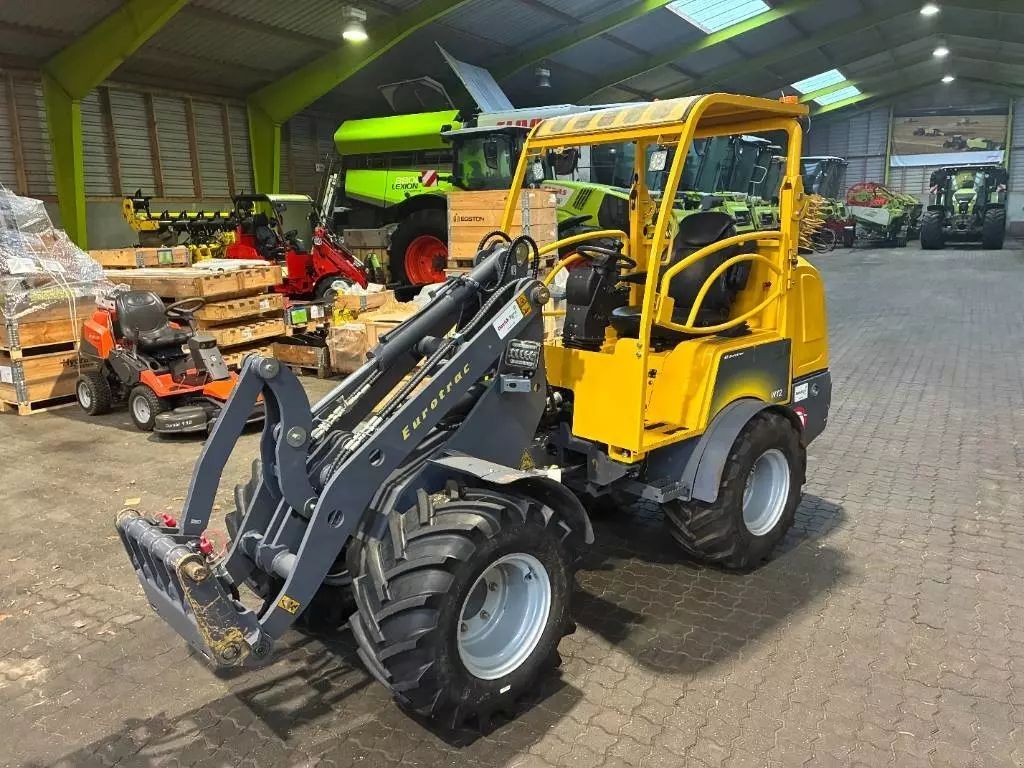 Eurotrac w12 Wheel loader €23,344