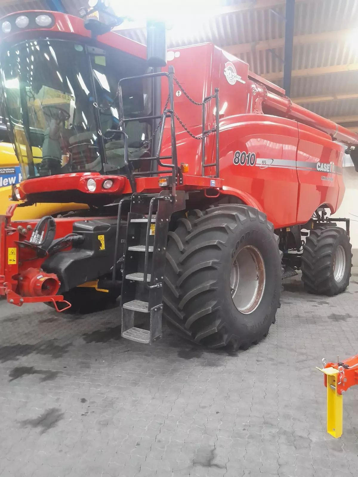 Case IH Axial-Flow 8010 Moissonneuse-batteuse 76 946 €