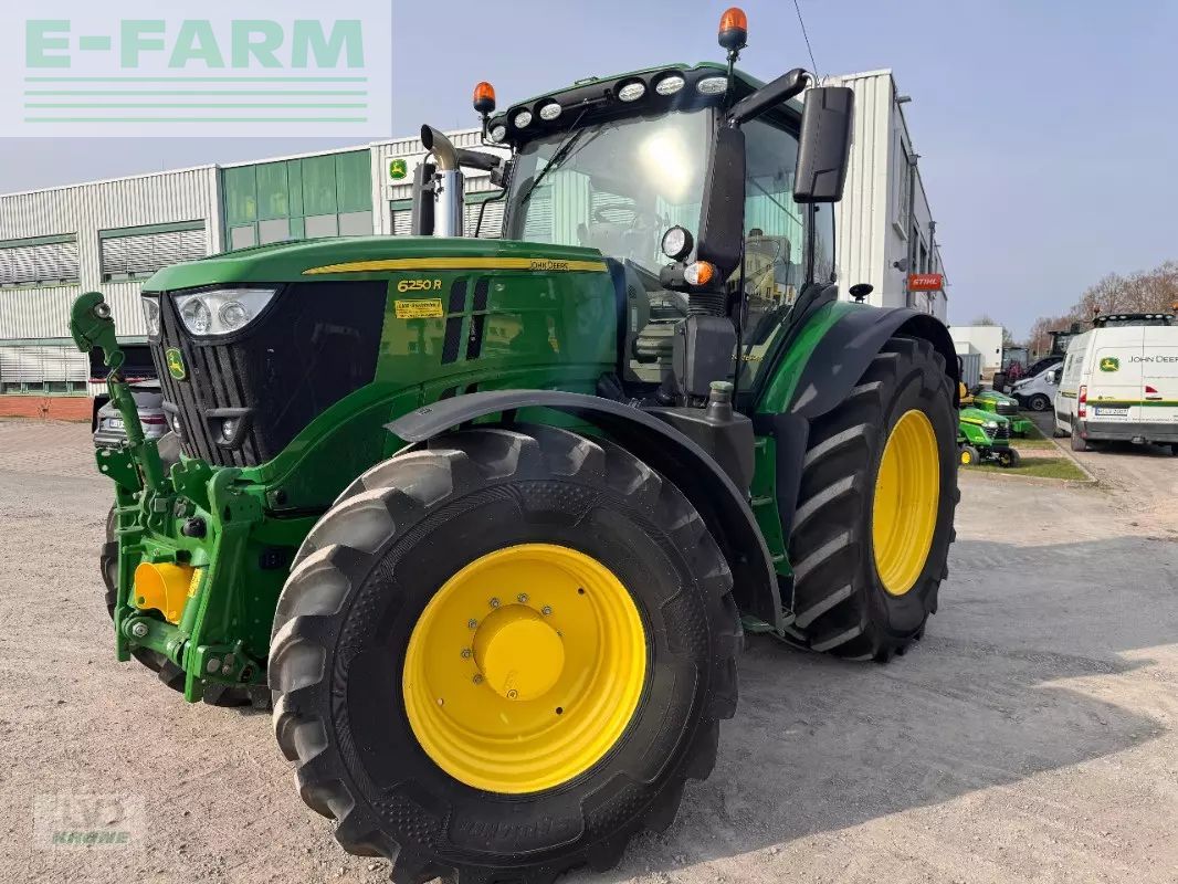 John Deere 6250 R Traktor 139.900 €