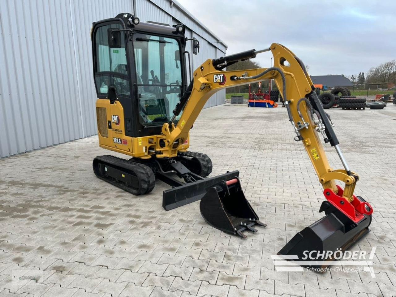 Caterpillar 301.6 excavator €27,100