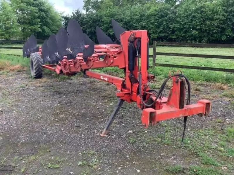 E-FARM: GREGOIRE BESSON sperb7 - Charrue - id NSVY5F8 - 7 500 € - Année: 1994 - France