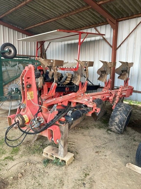 E-FARM: GREGOIRE BESSON rcw 47 - Pług - id RHELURG - 9000 € - Rok produkcji: 2012 - Francja