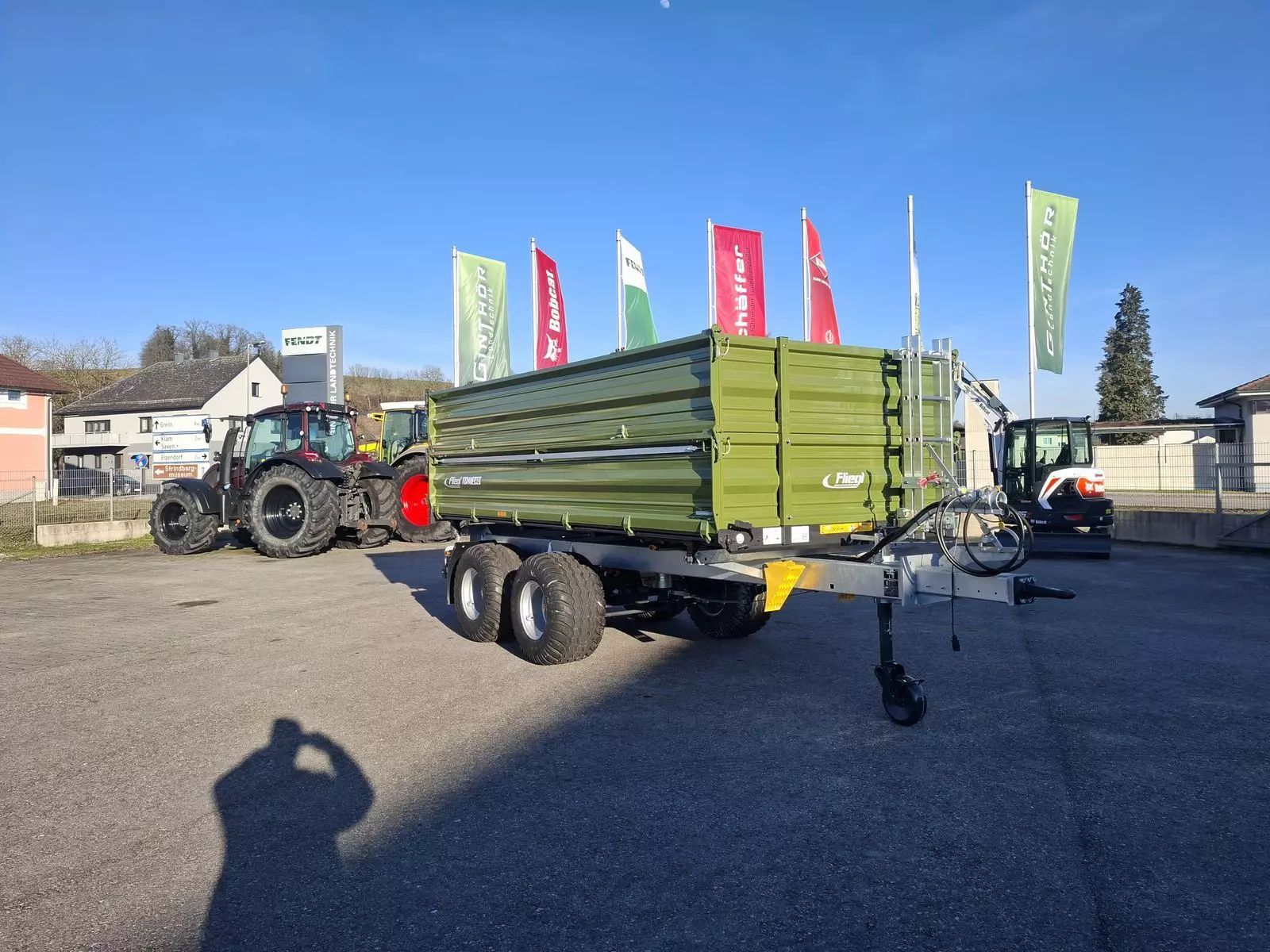 Fliegl tdk 140 Pótkocsi billencs 16 208 EUR