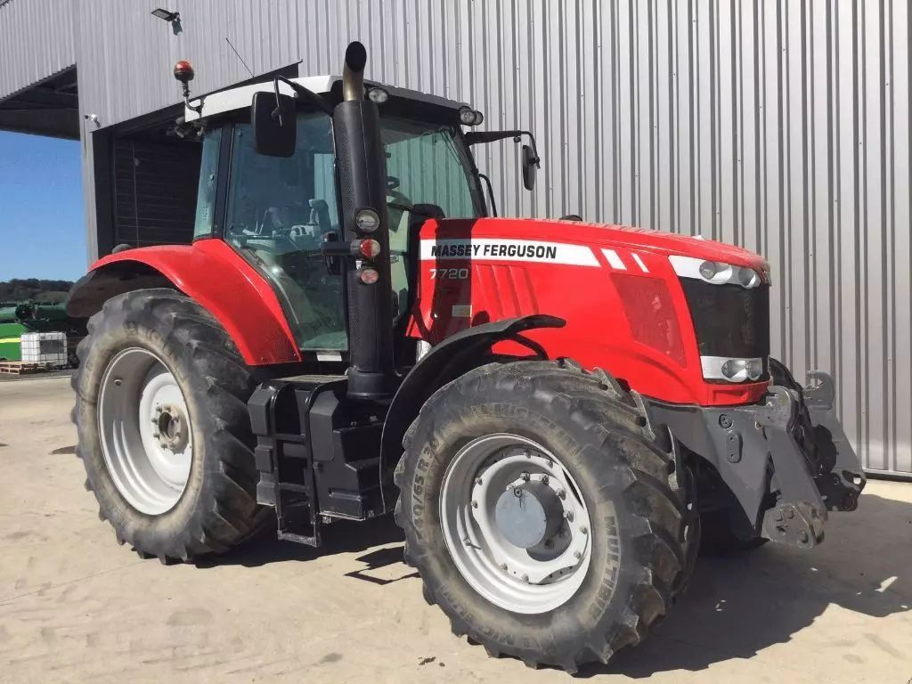 Massey Ferguson 7720 Tractor €77,800
