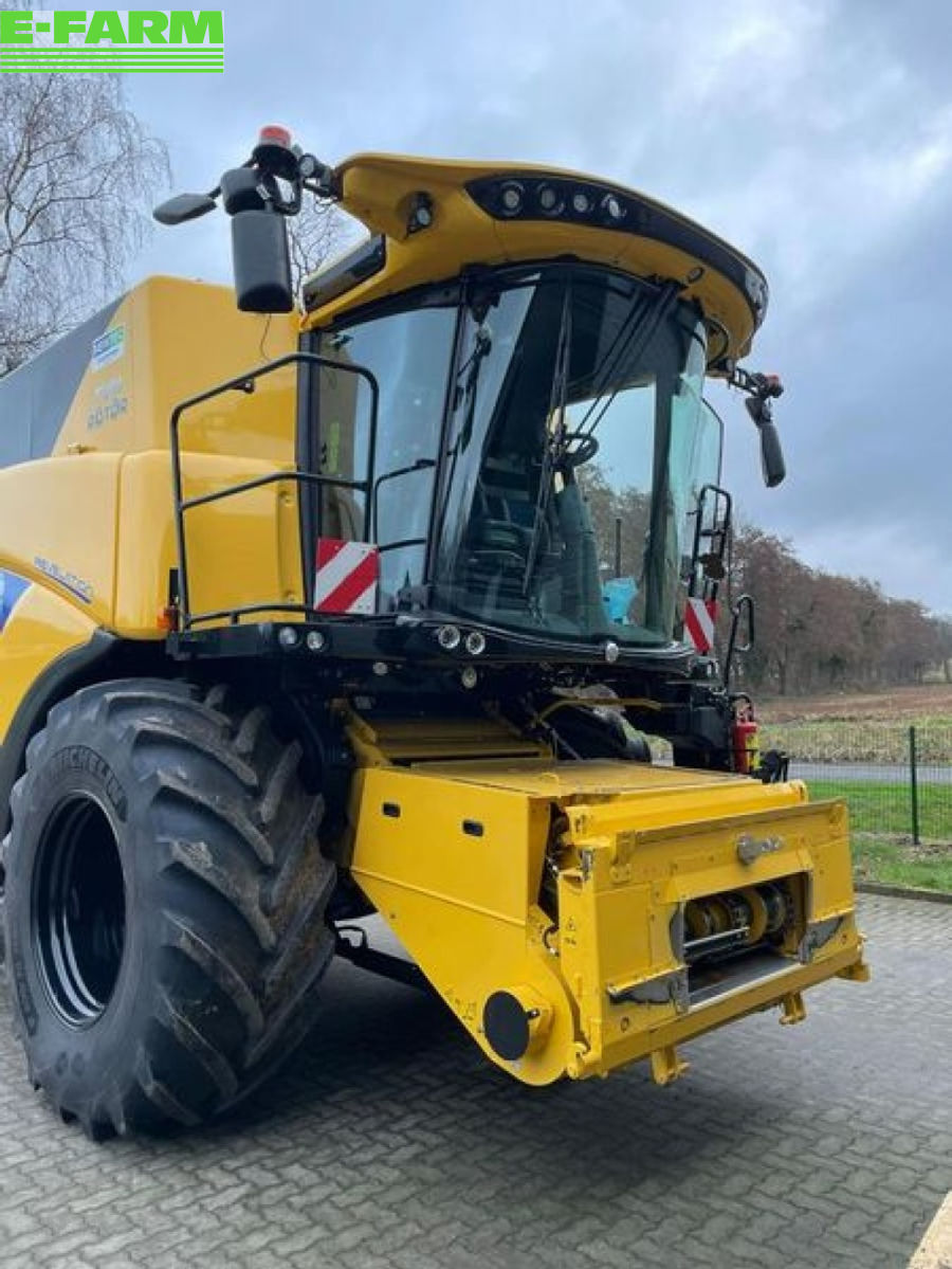 E-FARM: New Holland CR8.80 SCR - Комбайн - id AFFN3EU - Год выпуска: 2023 -  Мощьность двигателя: 469