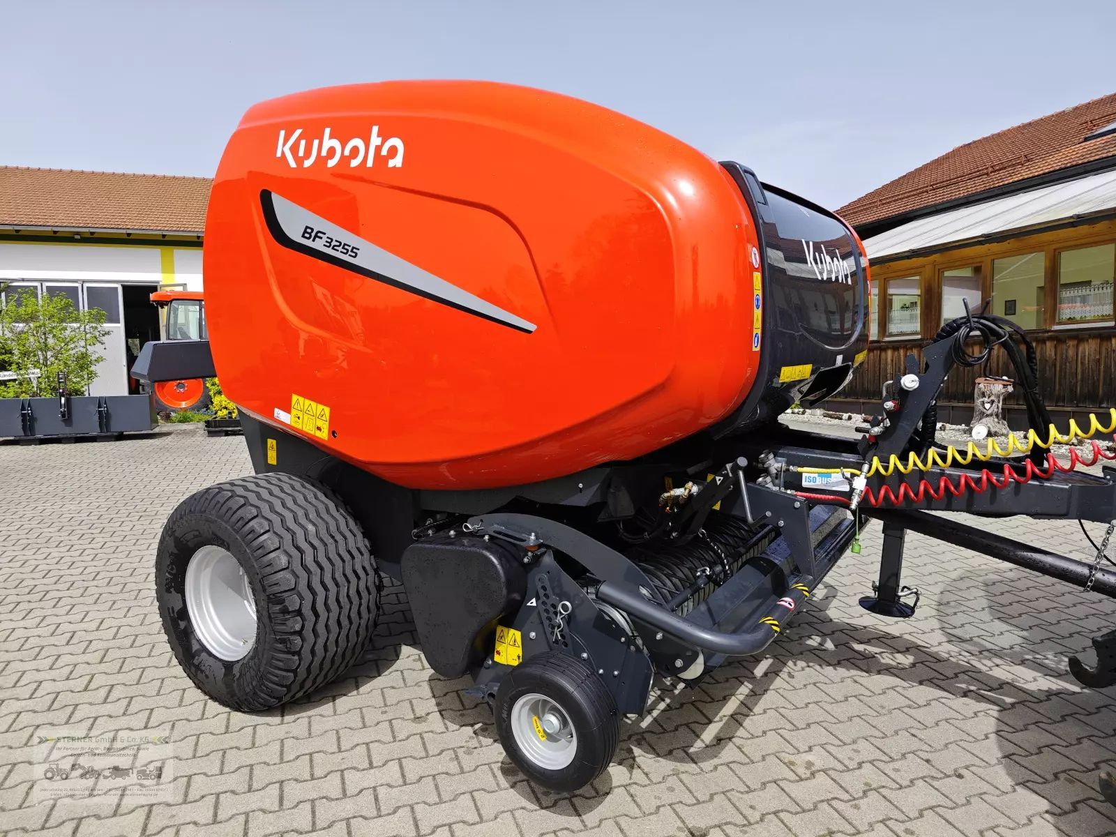 Kubota bf3255 Baler €36,555