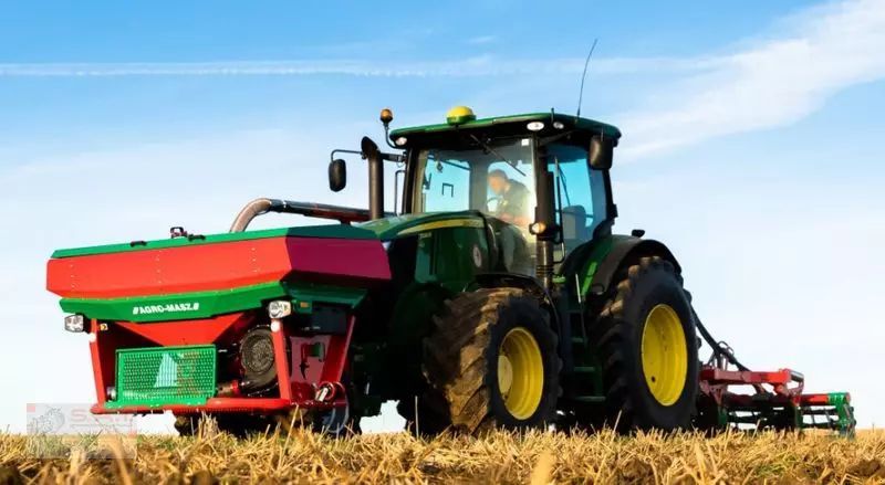 E-FARM: AGRO-MASZ ikar 1800 fronttank - Siewnik rzędowy/agregat uprawowo-siewny - id FHGSVBF - 11 900 € - Austria