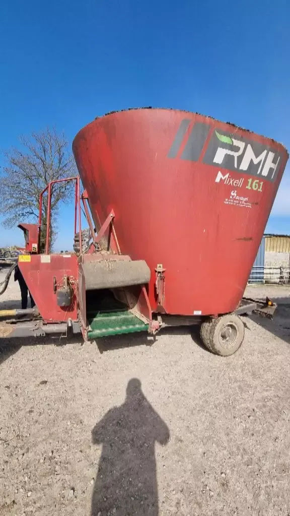 E-FARM: RMH mixell 161 - Mixer feeder - id TIFF9LQ - €8,000 - Year of construction: 2012 - France
