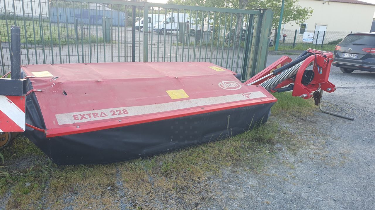 E-FARM: Vicon Extra 228 - Mähwerk - id XEABKSW - 5.800 € - Baujahr: 2013 - Frankreich
