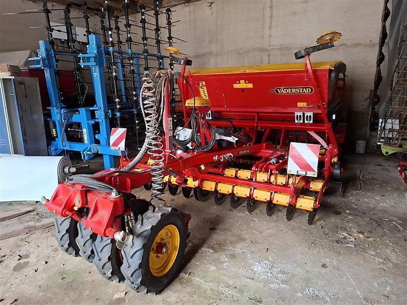 E-FARM: väderstad rapid rd 300 s - Drill - id FK8VMAY - €39,500 - Year of construction: 2019 - Engine hours: 600,Germany