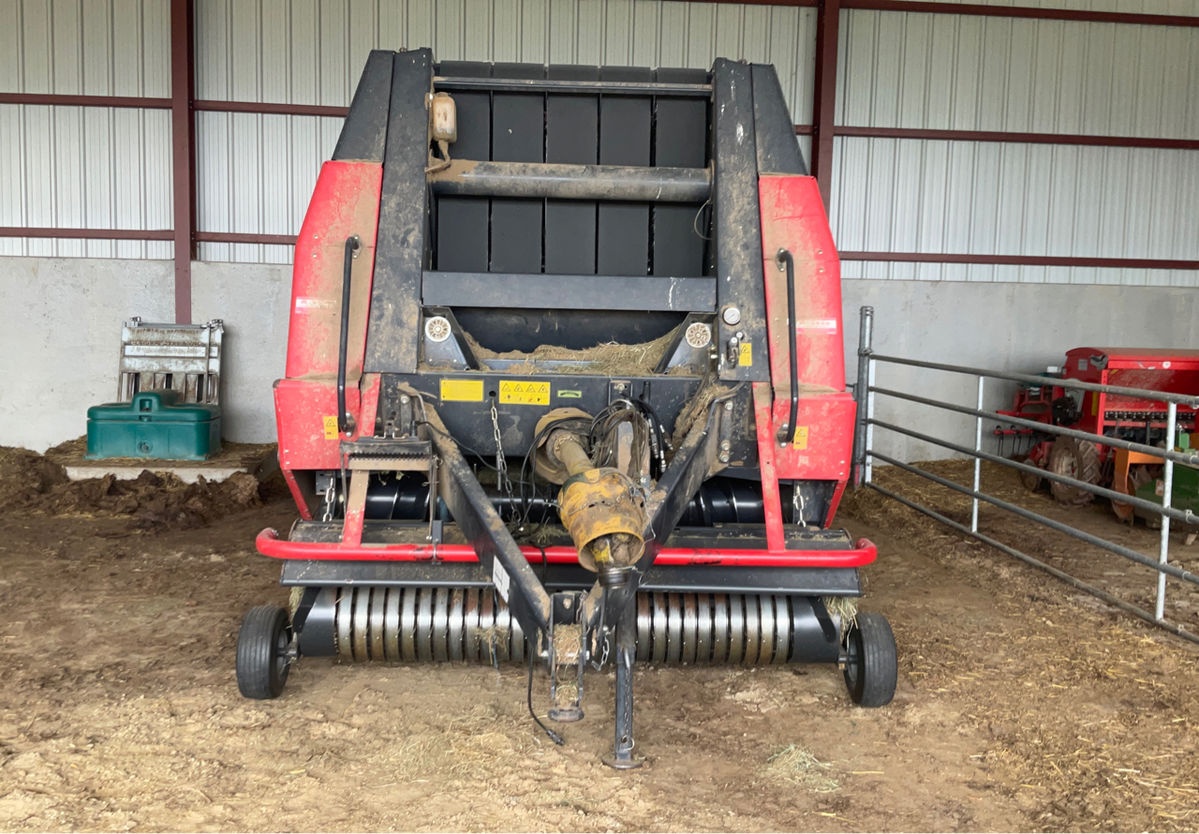 Vicon RV 1601 baler €7,900