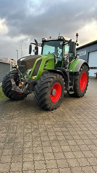 Fendt 828 Vario Profi Plus Trattore 145.000 €