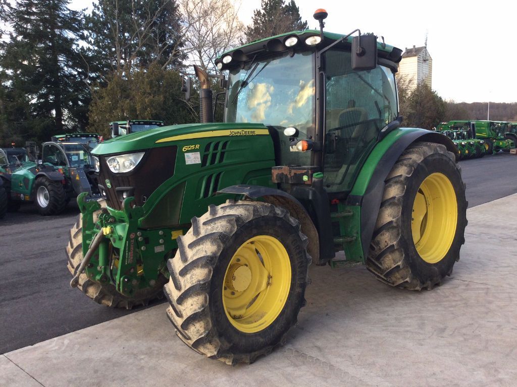 John Deere 6125 R Tractor €45,000