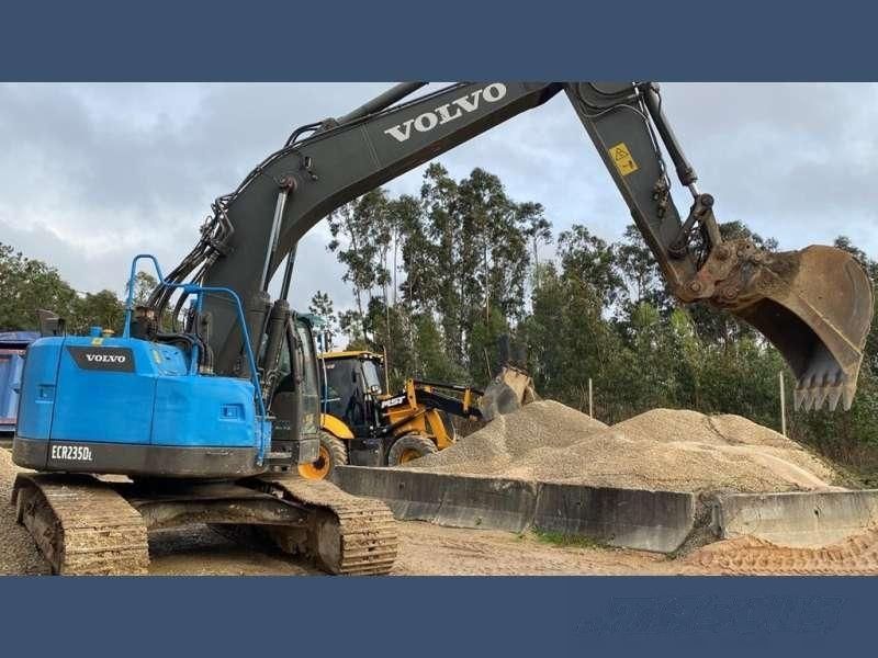 VOLVO ecr235dl Crawler excavator €46,000