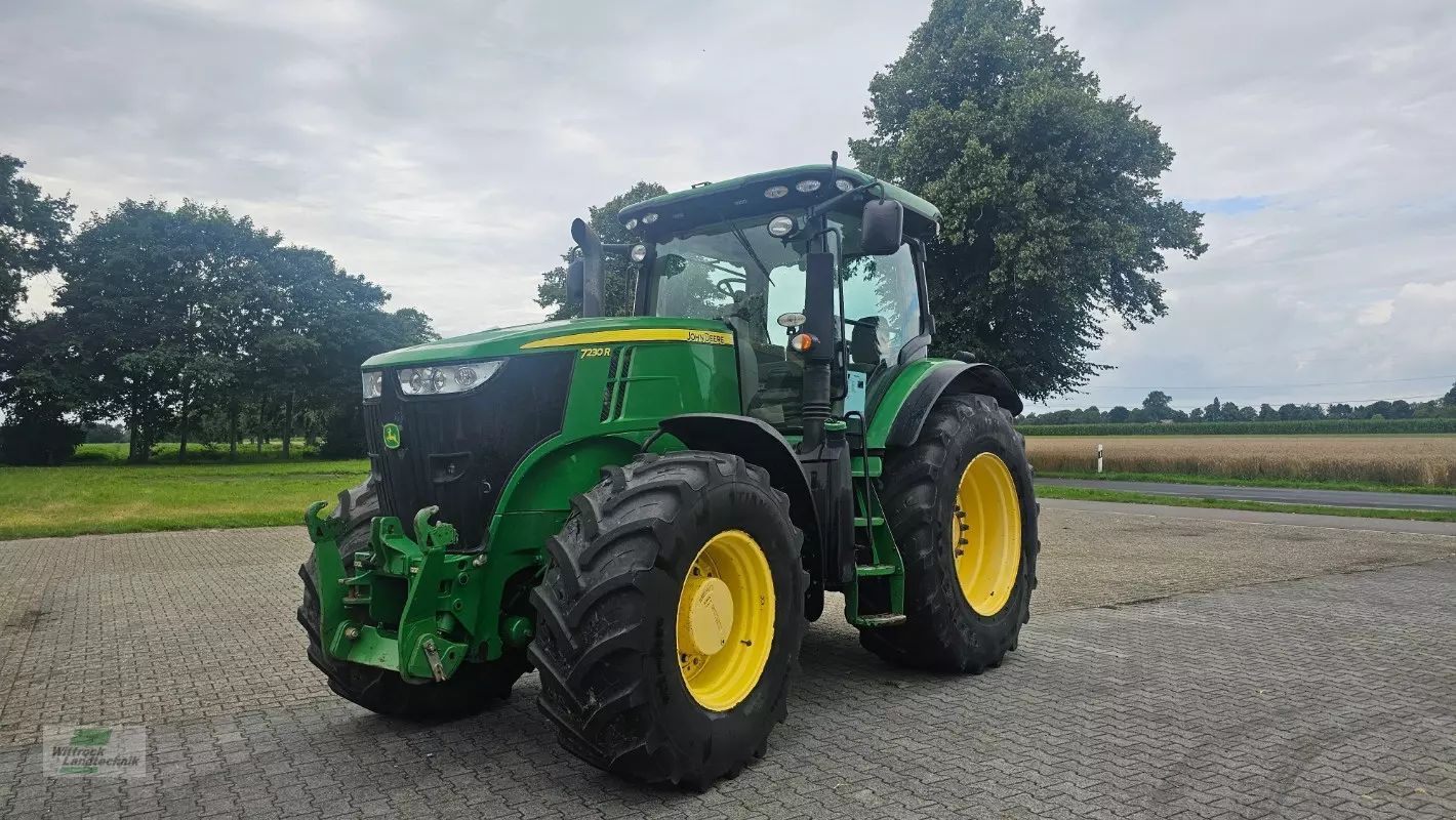 E-FARM: John Deere 7230 R - Tractor - id QSFWVDT - €59,900 - Year of construction: 2013 - Engine hours: 5,900,Engine power (HP): 230,Germany