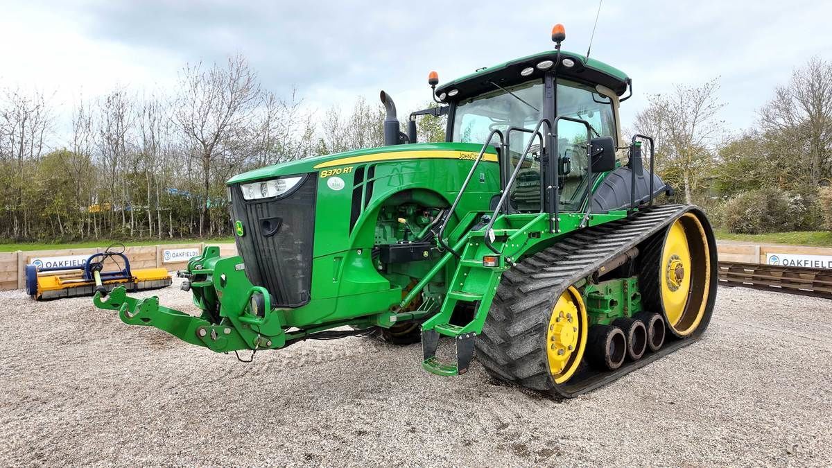 John Deere 8370 RT Tractor €102,933