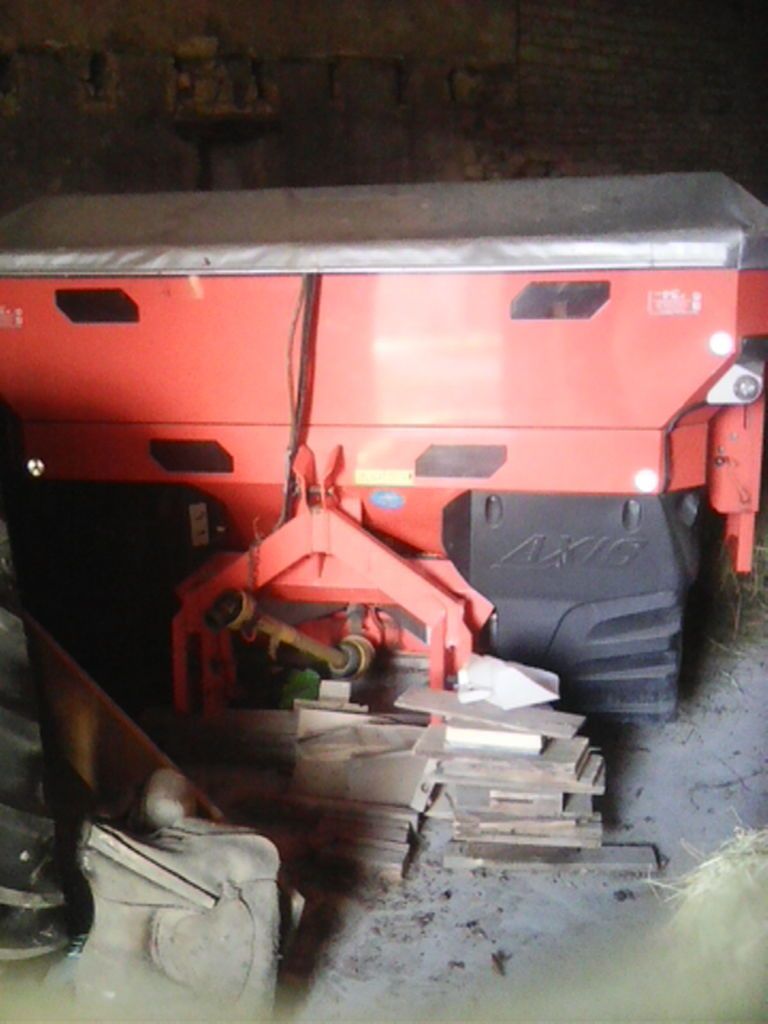 Kuhn axis 40.1 h-emc Rozsiewacz nawozów 7500 €