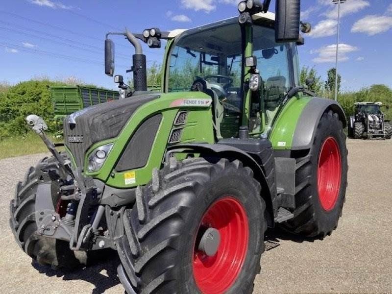E-FARM: Fendt 516 Vario Profi - Tracteur - id 2GWNJVD - 119 000 € - Année: 2019 - Lecture du nombre d'heure: 1 940,Puissance du moteur (chevaux): 165,Allemagne