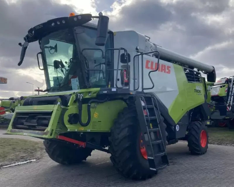 E-FARM: Claas Trion 660 - Kombajn zbożowy - id NMAG6GL - Rok produkcji: 2023 - Motogodziny: 422,Moc silnika: 381,Niemcy