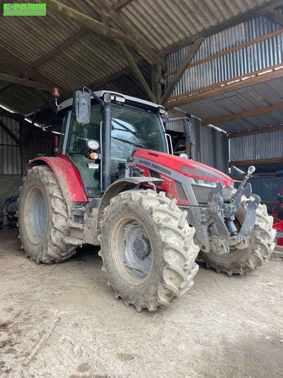 E-FARM: Massey Ferguson 5S.125 - Traktor - id 6HXPSLC - 87.000 € - Baujahr: 2023 - Abgelesene Motorstunden: 800,Motorleistung (PS): 125,Frankreich