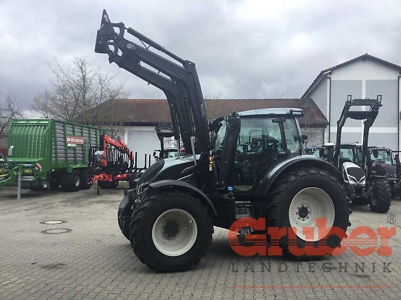 E-FARM: Valtra N175 - Tractor - id JKBMFCN - €126,960 - Year of construction: 2022 - Engine hours: 600,Engine power (HP): 192,Germany