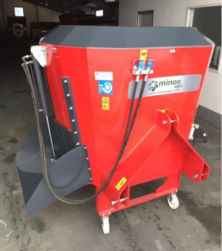 E-FARM: minos agri futtermischwagen t-dykm 1,5 - Mezcladora de alimentos - id HAHZTAI - 6250 € - Año: 2024 - Alemania
