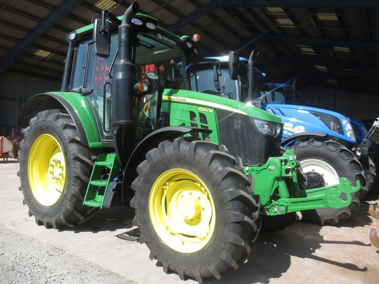 E-FARM: John Deere 6120 M - Traktor - id VXGDLLH - 88 900 € - Rok výroby: 2024 - Hodiny motoru: 287,Výkon motoru (HP): 120,Francie
