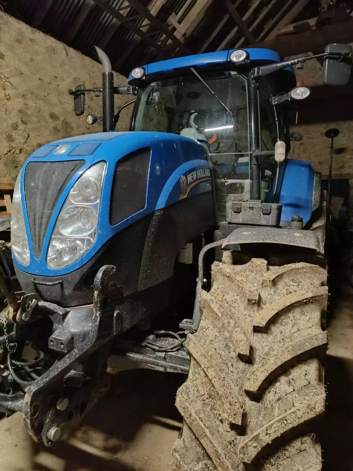 New Holland T7.185 Τρακτέρ 42.500 €