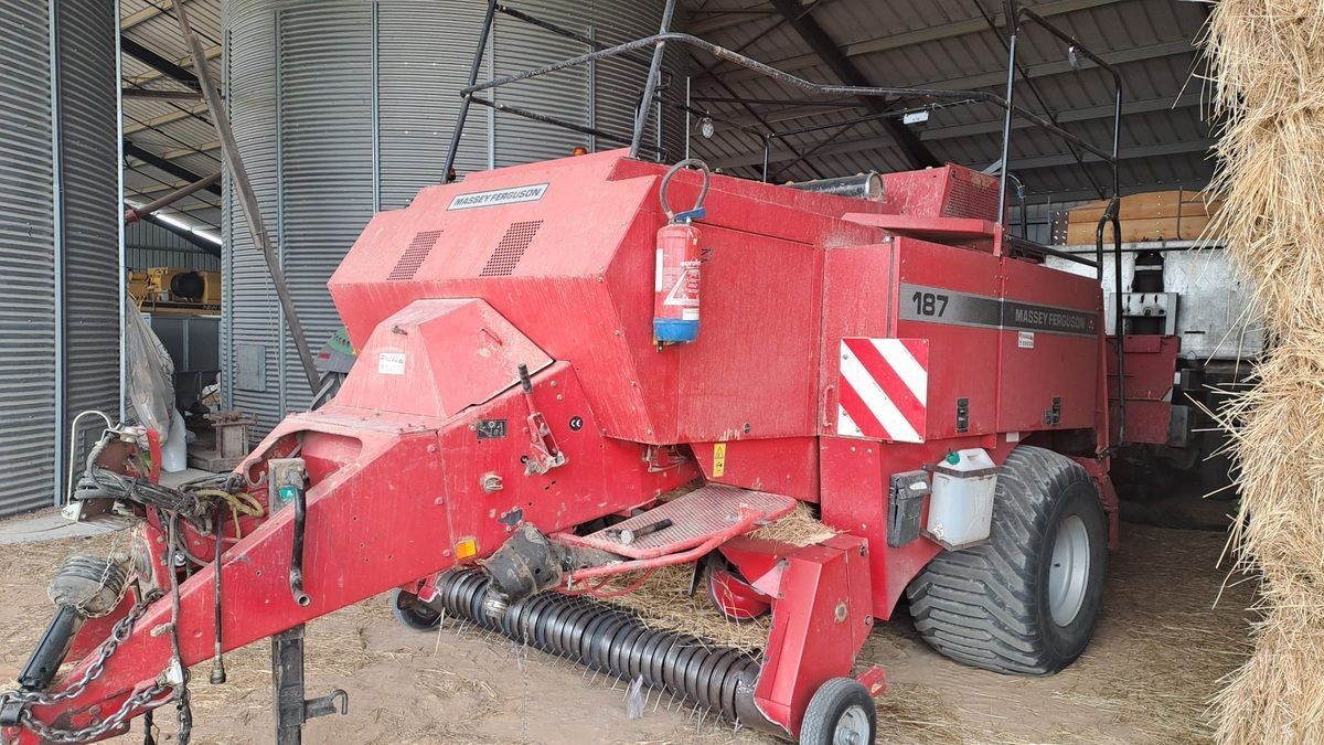 Massey Ferguson 187 l Empacadora 17.000 €
