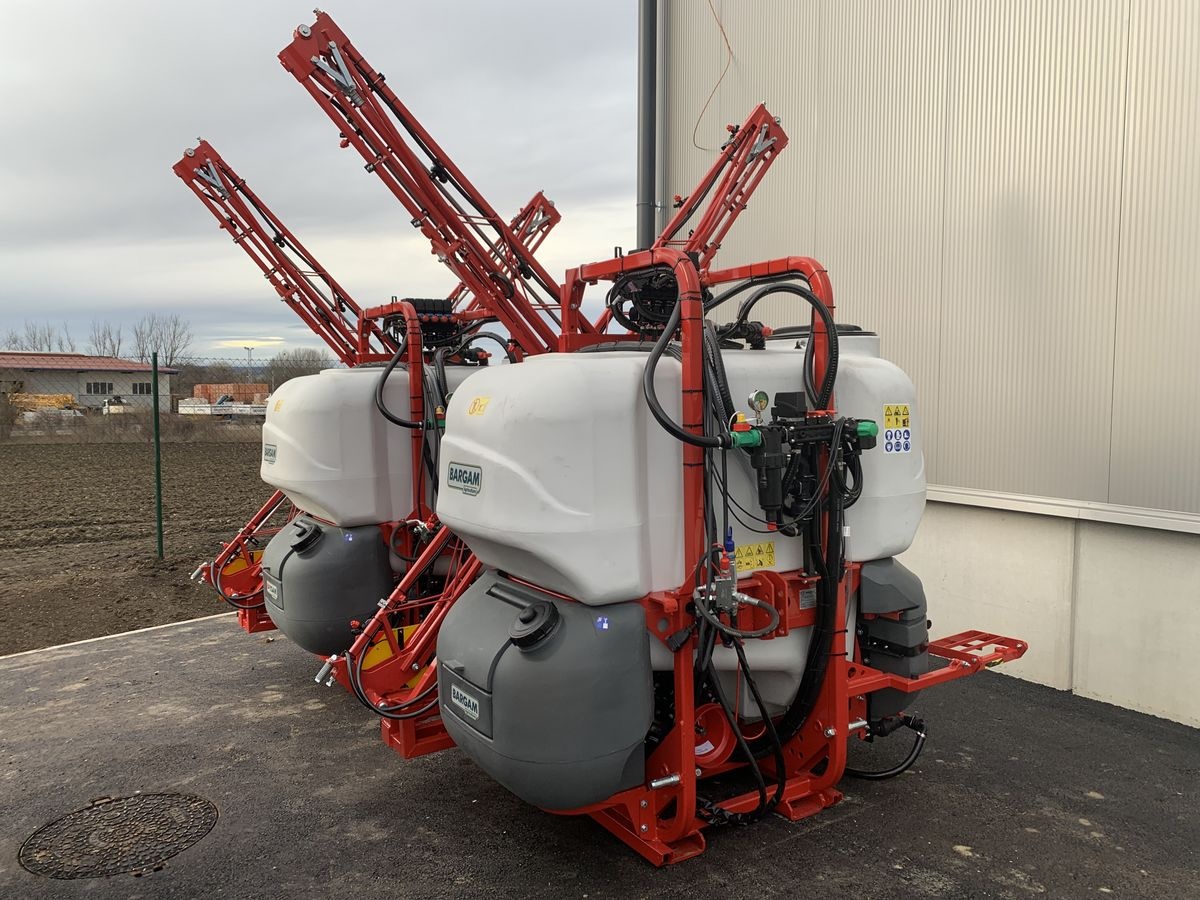 Bargam mec poly 1300/15m bdx inkl computer sprayers 18 000 €