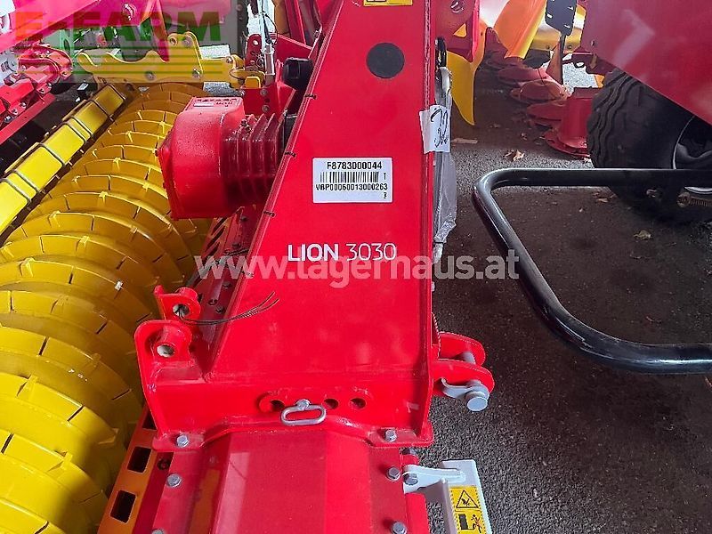E-FARM: Pöttinger Lion 3030 - Foratrice - id MFSEFNE - 40.417 € - Anno di costruzione: 2024 - Austria