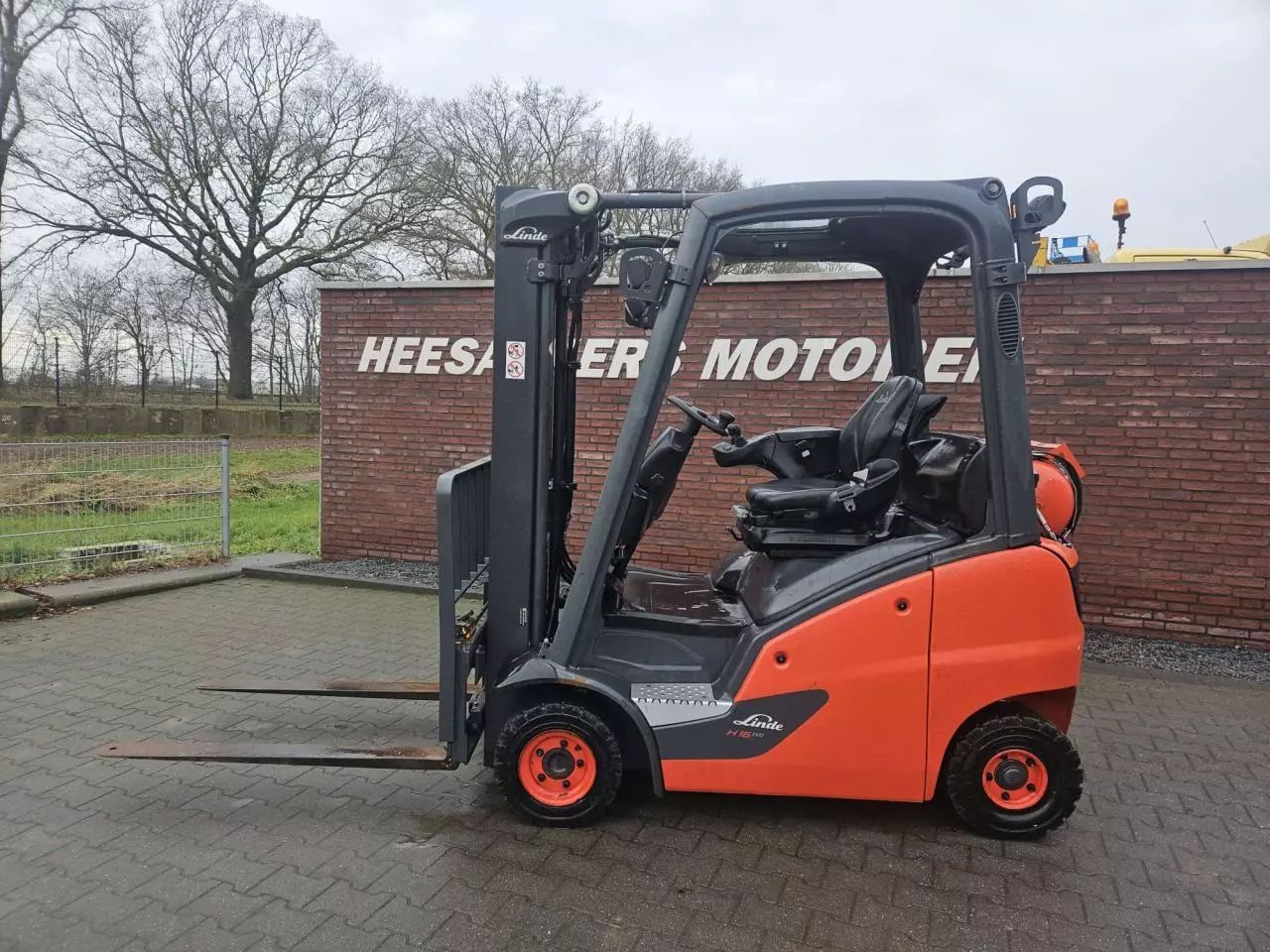 Linde h16t-01 Chariot élévateur 10 750 €