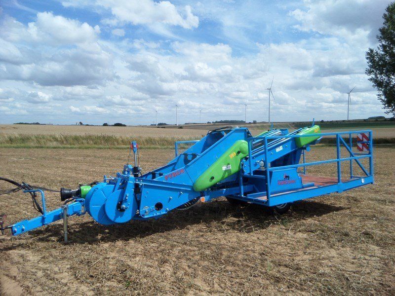 E-FARM: KRUKOWIAK pyrus ii - Arracheuse de pomme de terre - id 3MDWTCR - 28 900 € - Année: 2022 - France