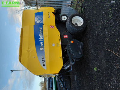 E-FARM: New Holland BR740 - Presă de balotat - id CWQWGGF - 7.679 EUR - Anul: 2005 - Regatul Unit