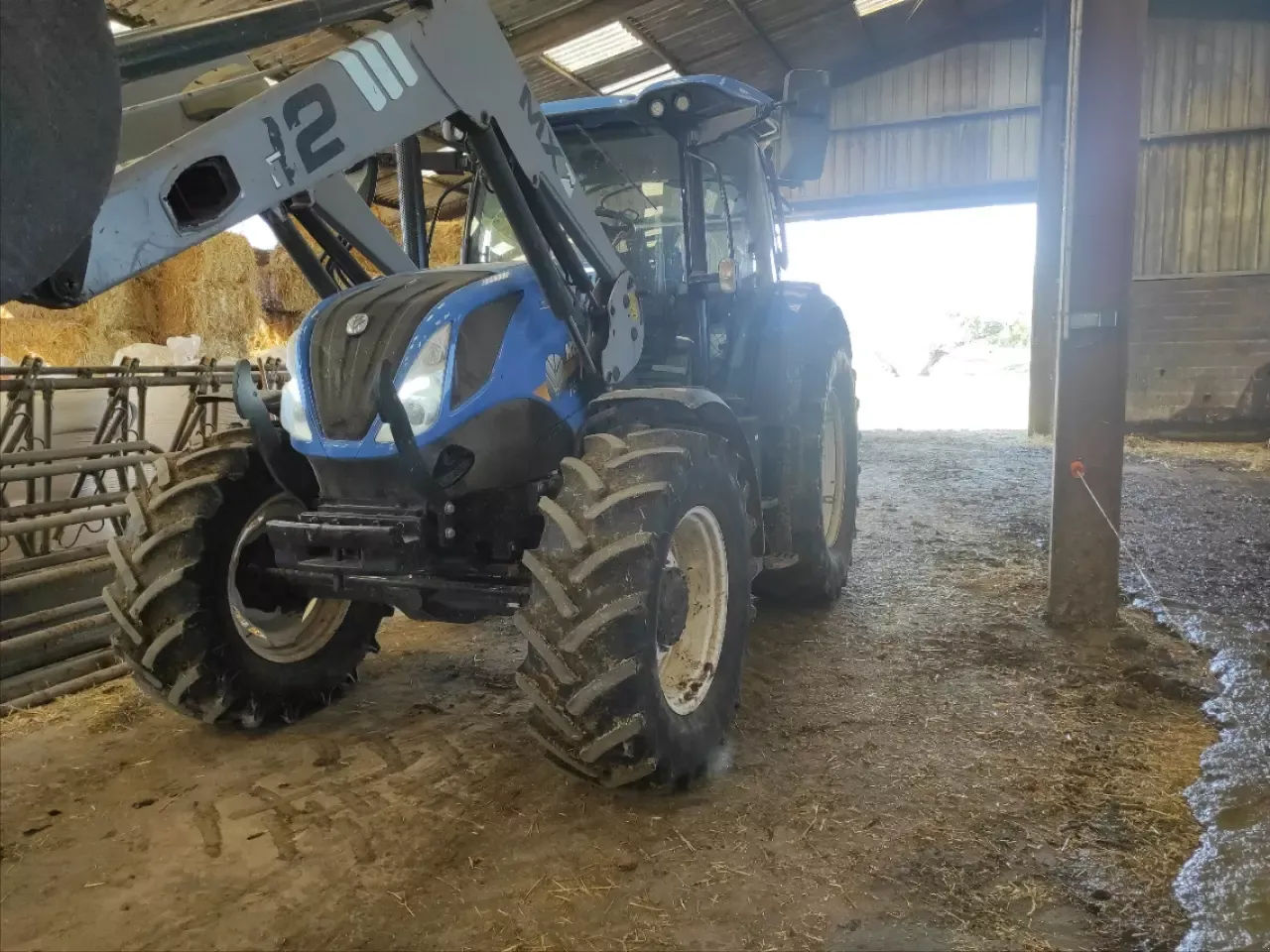 E-FARM: New Holland T6.145 - Tractor - id LEPUP1T - €69,000 - Year of construction: 2021 - Engine power (HP): 120,France