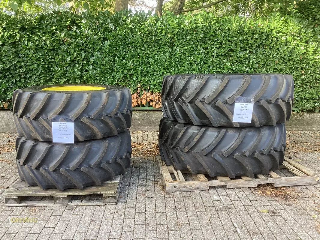 E-FARM: Mitas 650/65 r38 + 540/65r28 - Ruedas y orugas - id UAJJBJD - 7800 € - Alemania