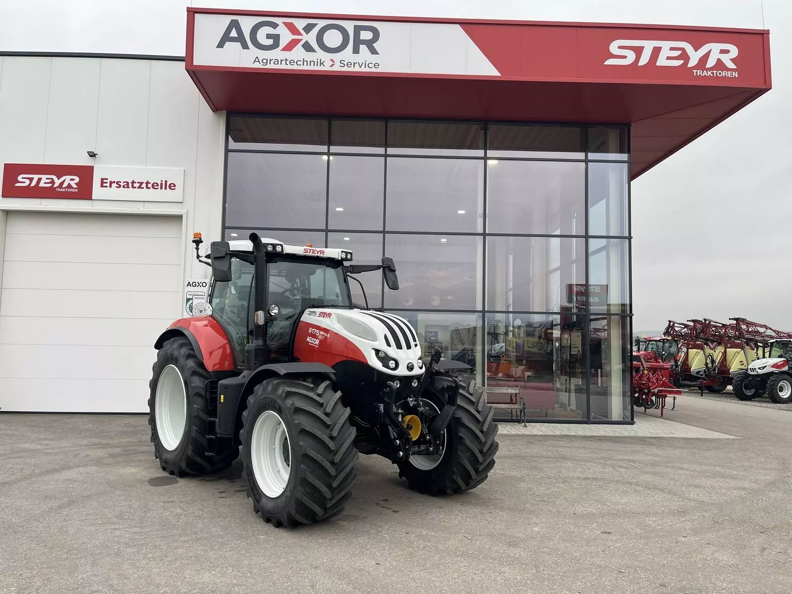 Steyr Impuls CVT 6175 Tractor