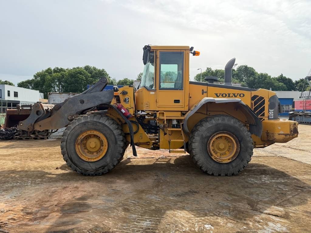 VOLVO l 120 e Pala gommata 35.000 €