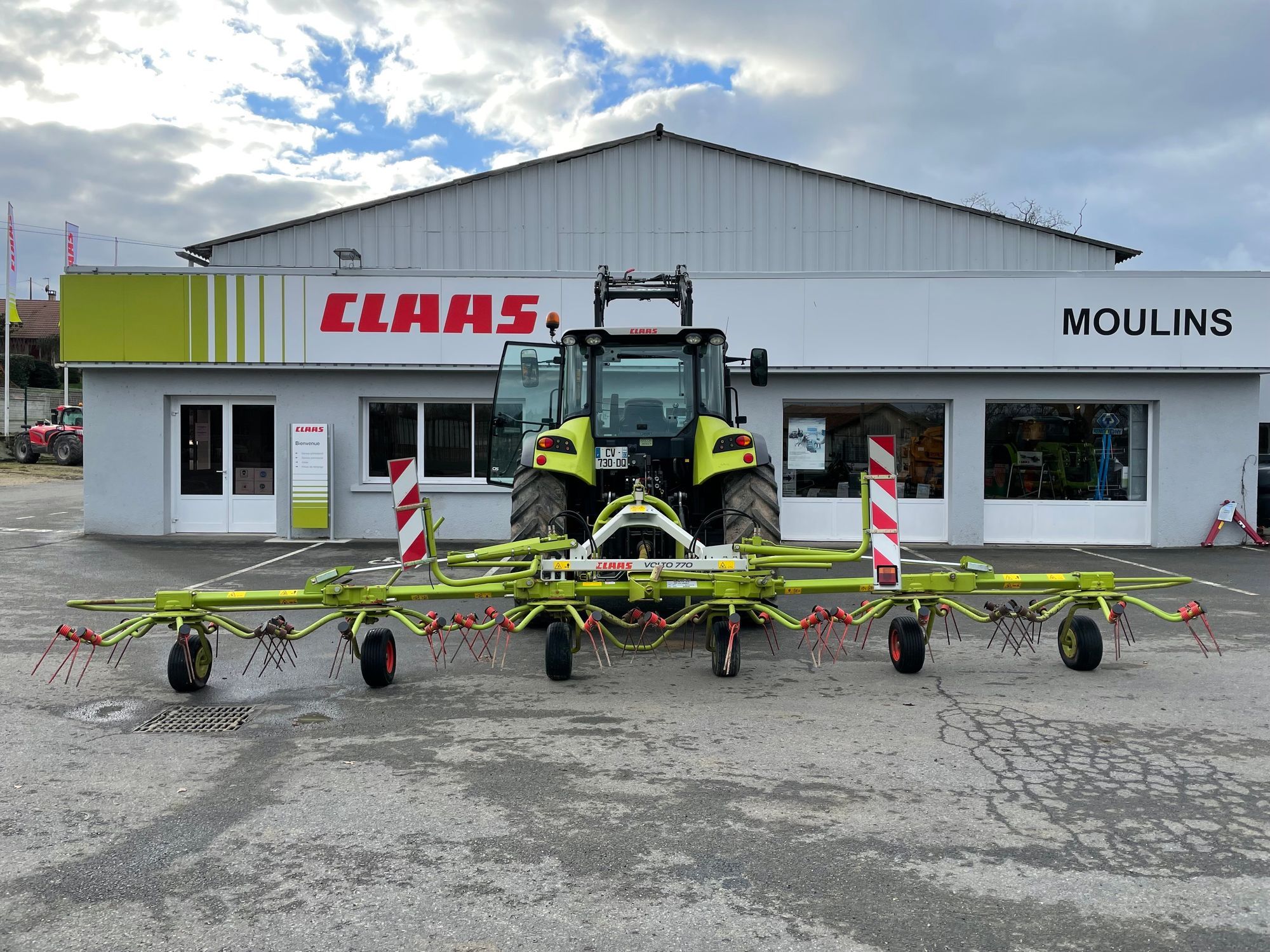 E-FARM: Claas Volto 770 - Tedder - id XRPTZPI - 5000 € - Año: 2007 - Francia