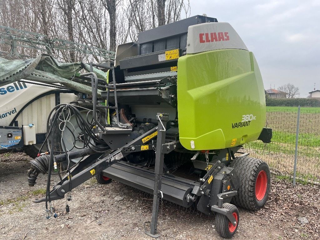 Claas Variant 380 RC Ballenpresse 18.000 €