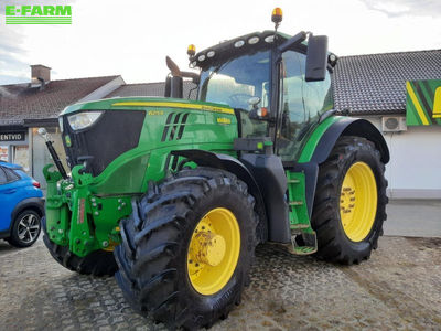 E-FARM: John Deere 6215 R - Tractor - id TKED9L8 - €84,000 - Year of construction: 2016 - Engine hours: 5,814,Engine power (HP): 256,Slovenia