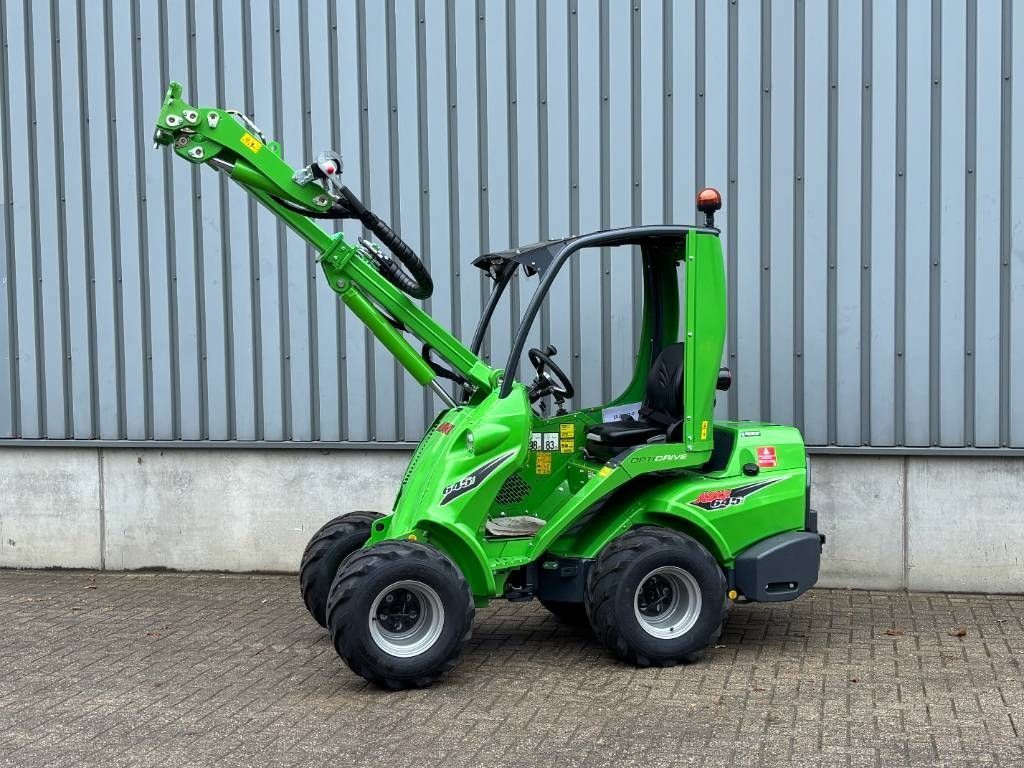Avant 645i tdl+ Kerekes rakodógép 46 863 EUR