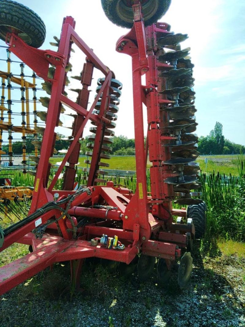 E-FARM: HORSCH joker 8rt - Cultivateur - id S5UXCZE - 44 500 € - Année: 2016 - France