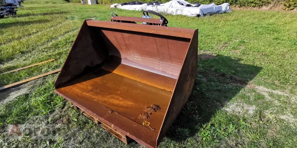 E-FARM: SAPHIR gsst 20 gabelstaplerschaufel - Anbaugerät - id 5AHANAG - 4.100 € - Deutschland