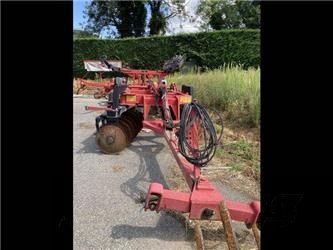 E-FARM: GREGOIRE BESSON besson sxl 666-30/8/230 - Cultivator - id LPFYPAF - €13,000 - Year of construction: 2010 - France