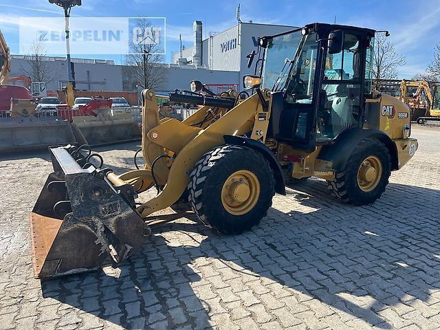 Caterpillar 906m Kolový nakladač 38 900 €